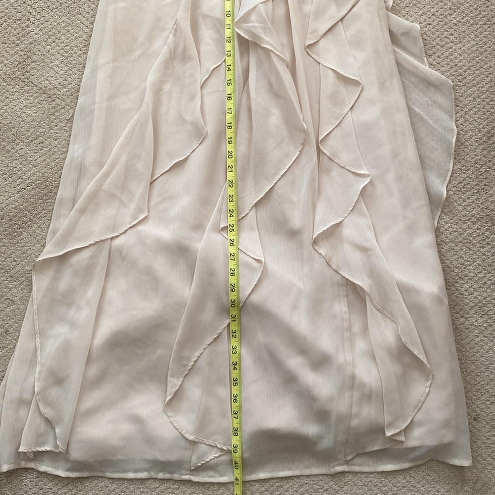 Vera Wang Bridesmaid Chiffon Ruffled Dress in Champagne Color - Picture 8 of 14